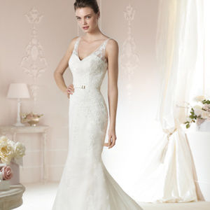 White One by Pronovias Wedding Dress Dabria